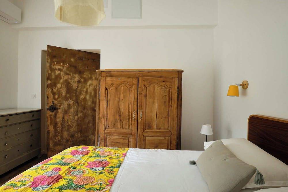 Very cosy family home, recently renovated! in Vers-Pont-du-Gard, Nimes region