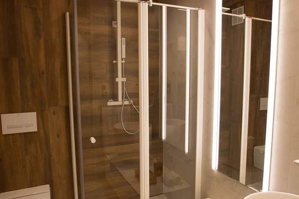 Entire apartment, Apartment Boulevard luxury by Sebastiana Group in Playa de la Concha, San Sebastian