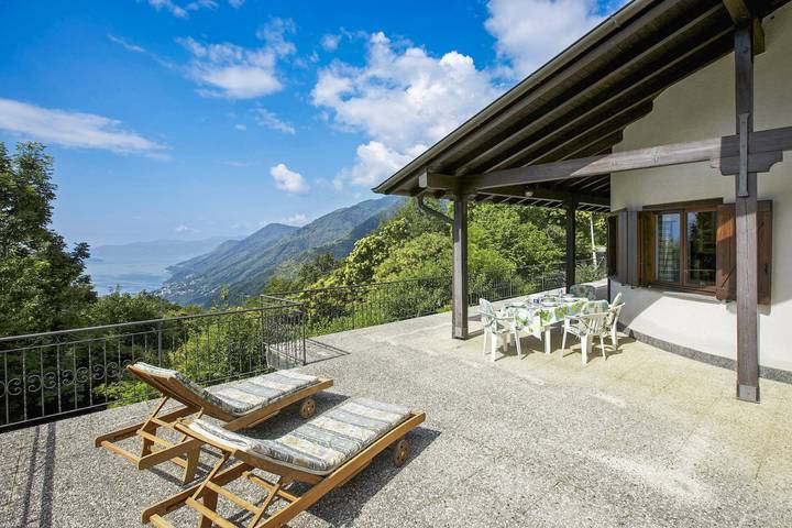 Ferienhaus für 5 Personen, mit Garten und Terrasse sowie Seeblick und Ausblick am Lago Maggiore - 4