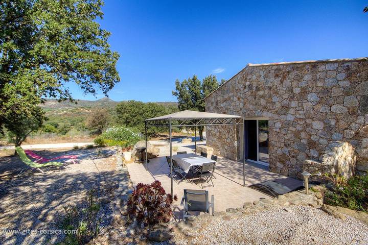 Gîte pour 6 personnes, avec Terrasse à Speloncato