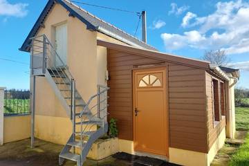 Gîte pour 3 personnes, avec terrasse et jardin à Guer
