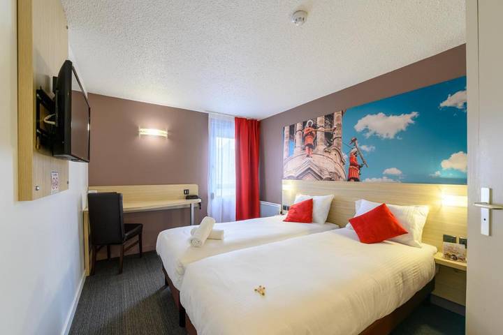 Hôtel pour 2 personnes, avec jardin, animaux acceptés à Fontaine-Notre-Dame - 4