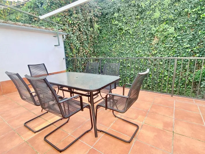 Ferienhaus für 8 Personen, mit Ausblick und Garten - 1