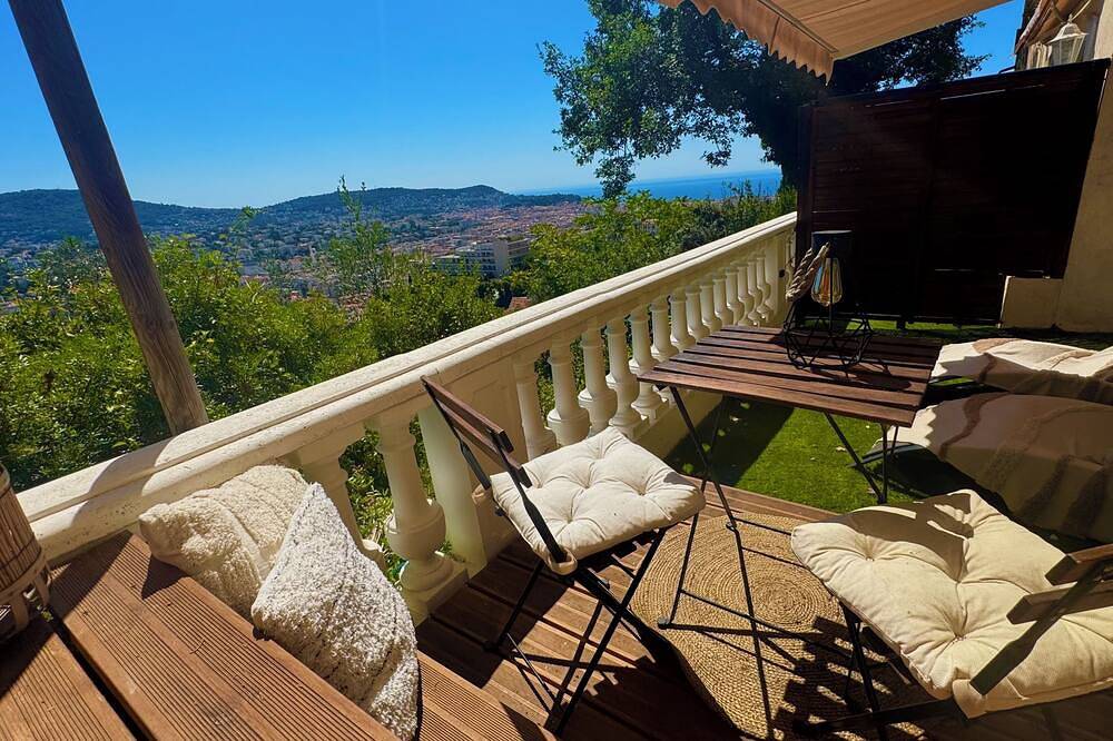 Villa baie des anges in Nizza, Mittelmeerküste (Frankreich)
