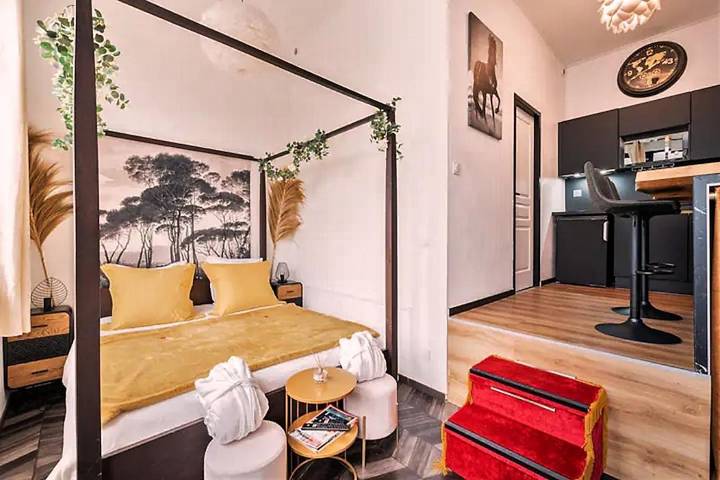 Appartement de vacances pour 2 personnes, avec jacuzzi à Lorient