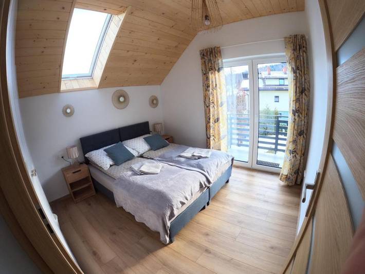 Apartament wakacyjny dla 15 osób, z widok i ogród, zwierzęta dozwolone w Buczkowice