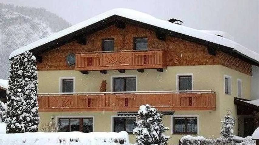 Ferienwohnung für 4 Personen, mit Balkon in Grän - 3