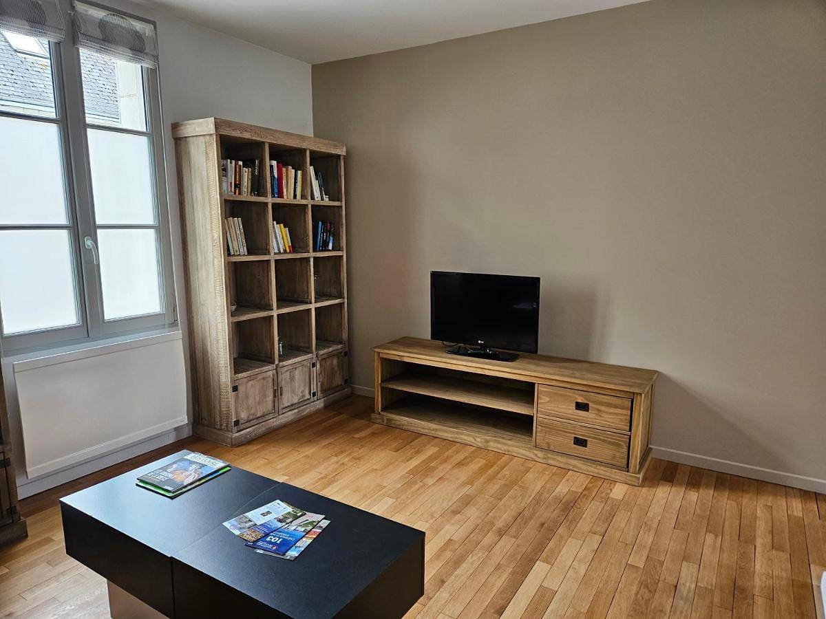 Three-Bedroom House in Chaumont-sur-Loire, Région de Blois