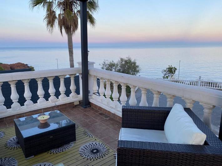 Gîte pour 2 personnes, avec terrasse et vue dans Plage d'Anthéor - 3