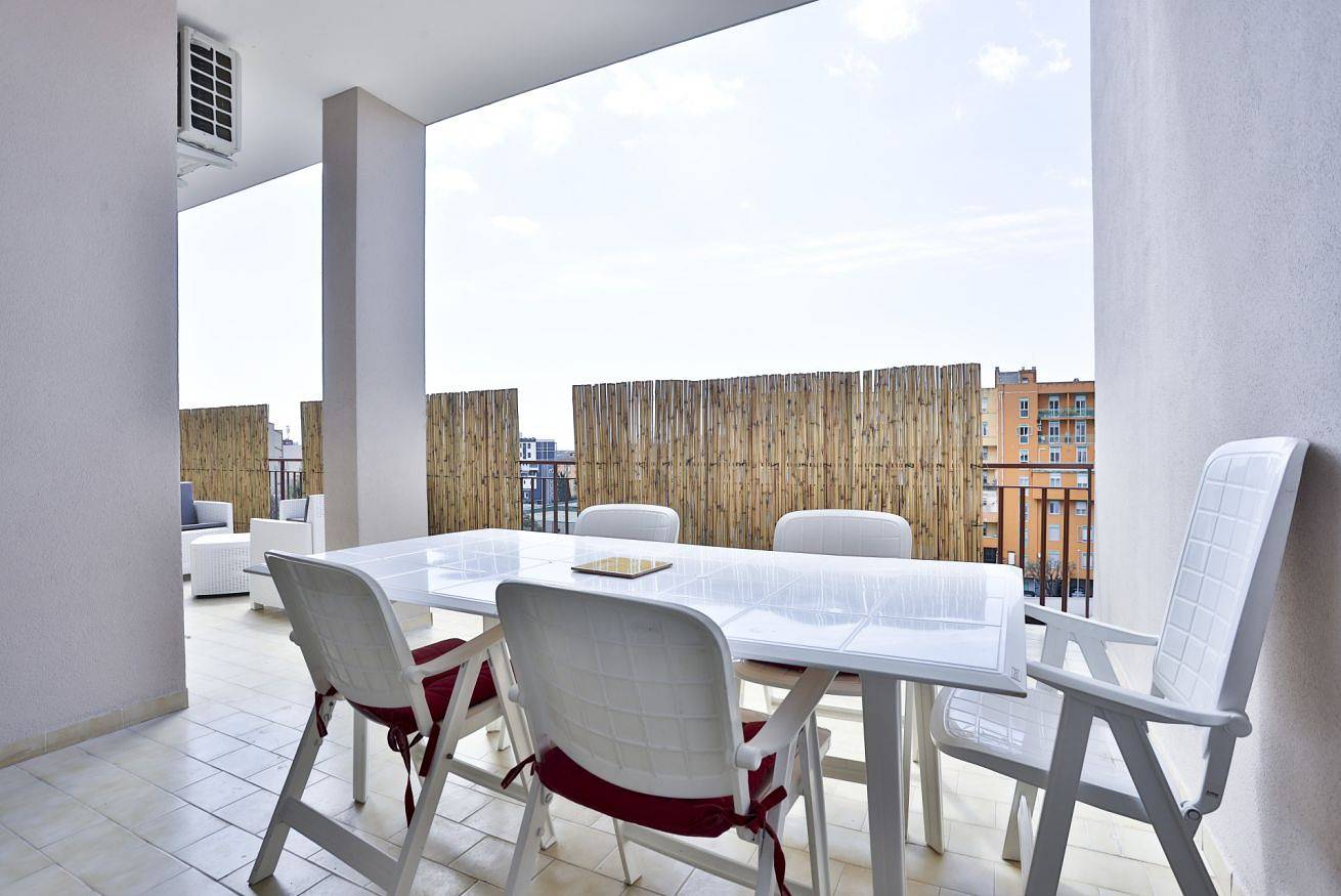 Apartamento entero, Guesthost - Surya Grand Apartment with Terraces in Salerno, Costa tirrenica campania