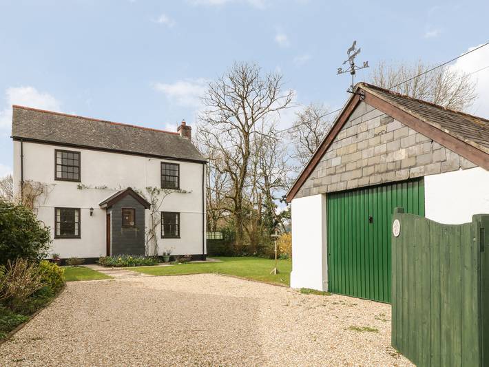 Cottage for 5 people, with garden, with pets in Devon