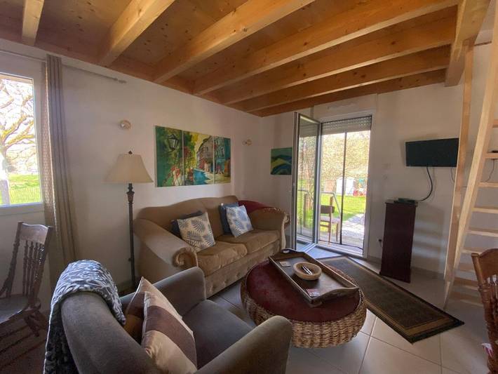 Location de vacances pour 2 personnes, avec vue et jardin à Valojoulx - 3