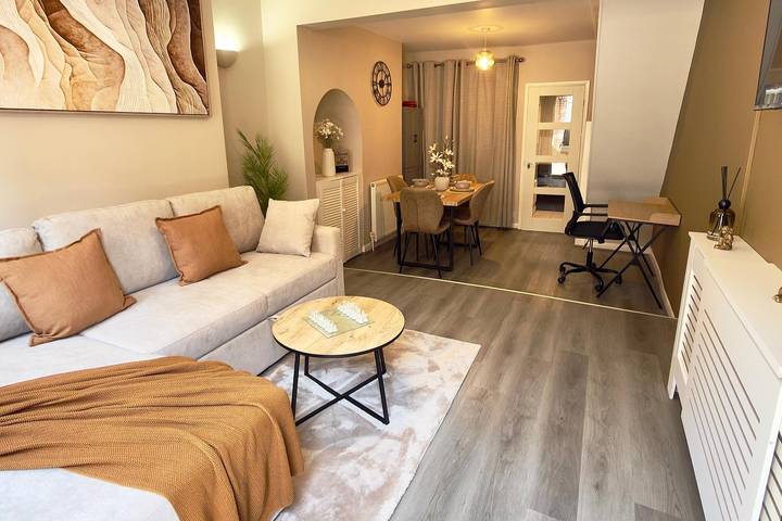 Holiday rental for 5 people, with Hot tub in Colchester