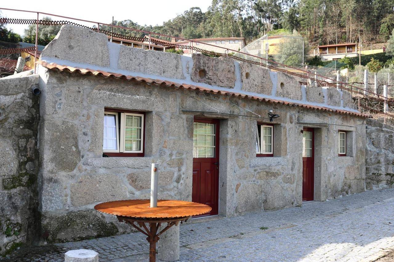 Twin Room with Balcony in Vilela, Seramil e Paredes Secas, Distrito de Braga