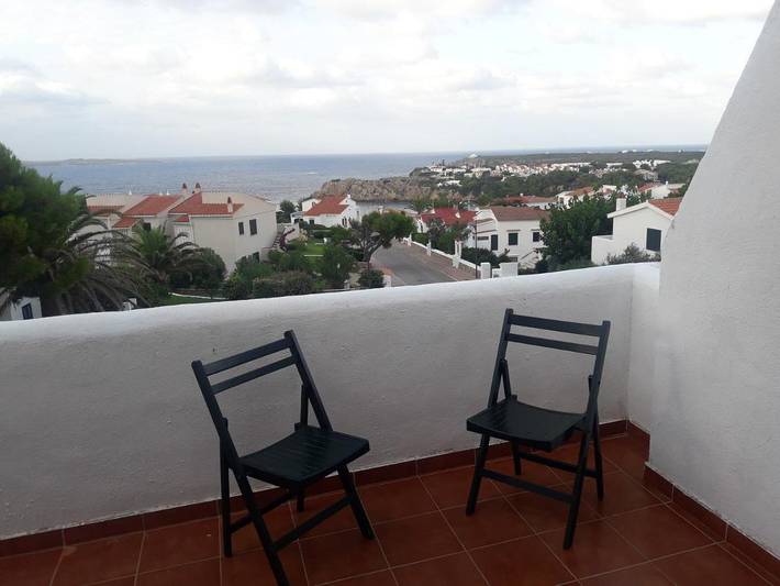 Casa de vacaciones para 6 personas, con vistas además de terraza y piscina en Menorca - 4