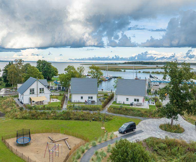 Barrierefreies Ferienhaus in Altwarp mit Sauna, Kamin und Wasserblick in Altwarp, Stettiner Haff