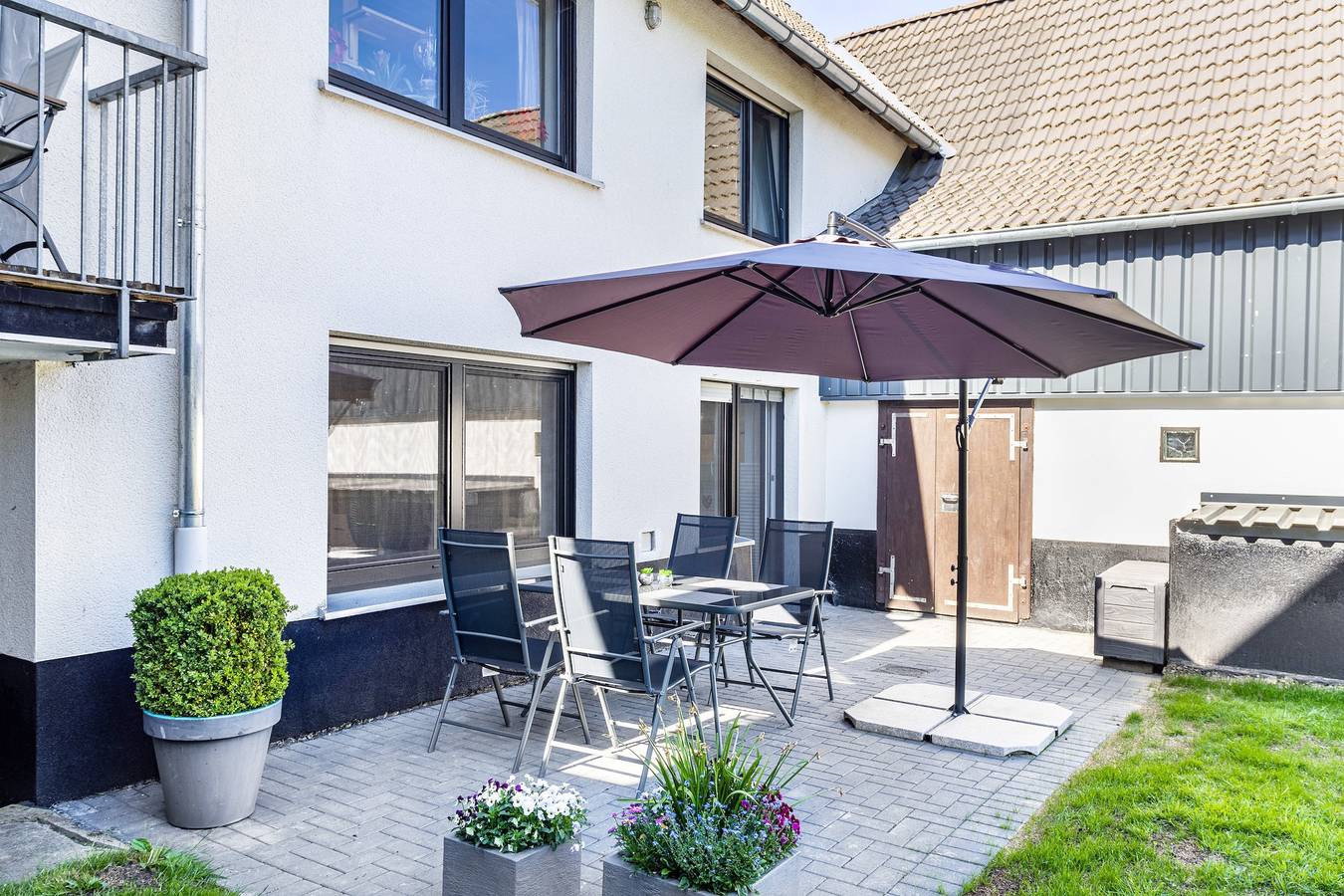 Ganze Wohnung, Gemütliche Ferienwohnung im Sauerland mit Blick auf die Nordhelle, mit Terrasse und Wi-Fi in Herscheid, Märkischer Kreis