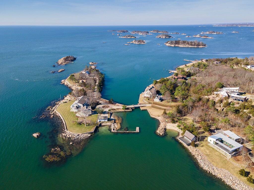 Your own Thimble Islands private cottage! (accessible by car via Old Quarry) in Guilford, Connecticut