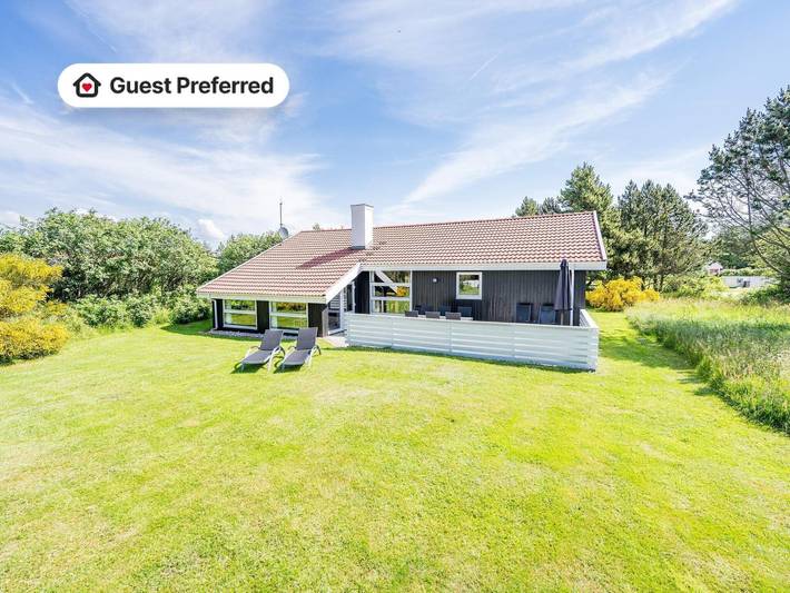 Ferienhaus für 10 Personen, mit Terrasse, mit Haustier in Tirpitz Museum (Oksby)
