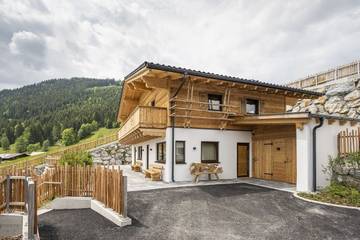 Ferienhaus für 12 Personen, mit Sauna und Terrasse in Ski Amadé