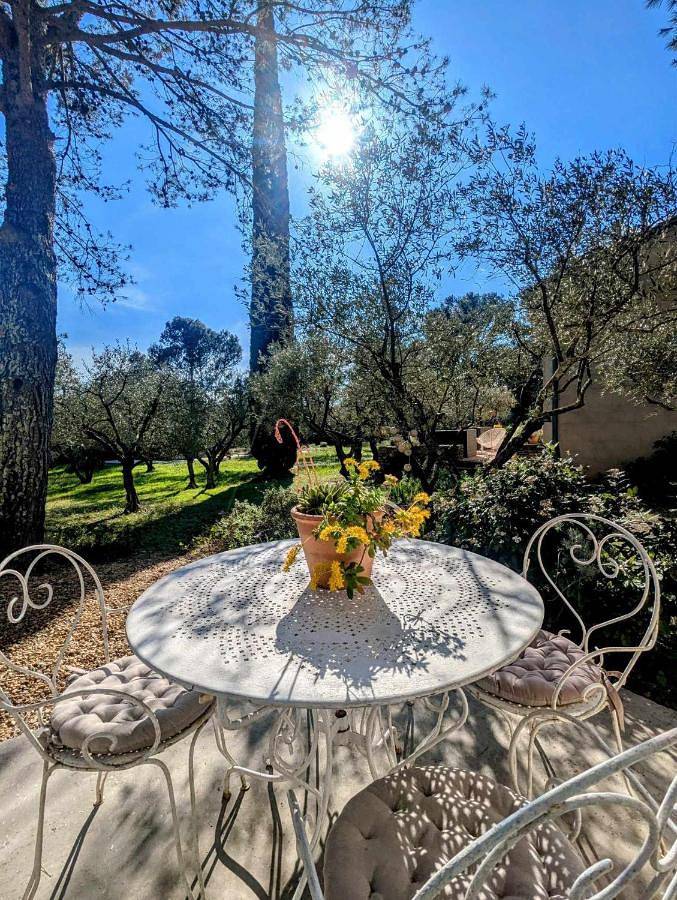 Location de vacances pour 2 personnes, avec piscine ainsi que jardin et terrasse à Castillon-du-Gard - 4