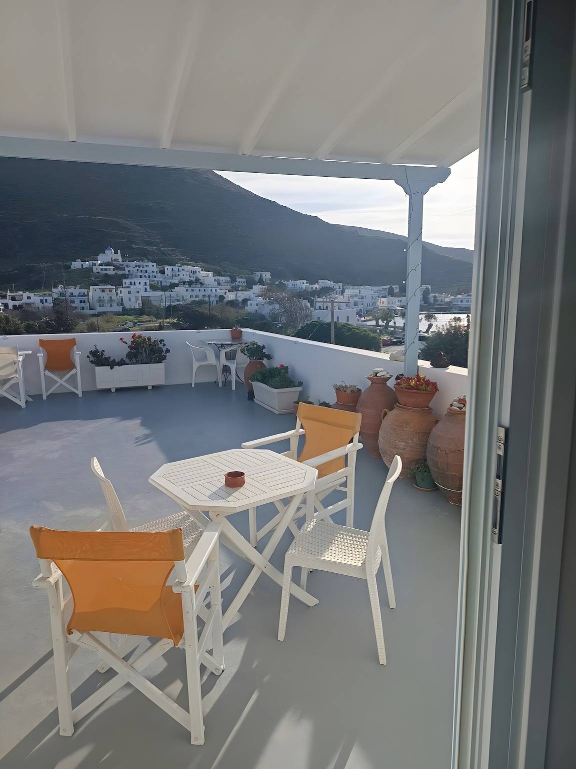 Ganze Wohnung, Zimmer „Room No 6“ mit Meerblick, Wlan und Klimaanlage in Katapola, Amorgos