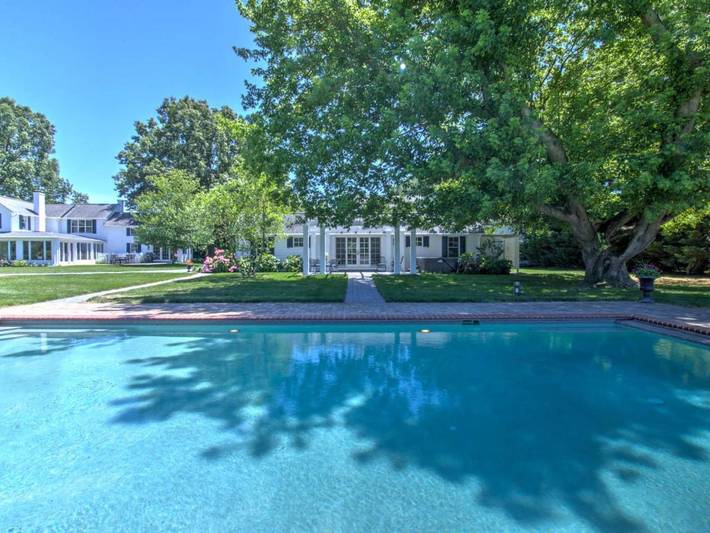 Ferienhaus für 10 Personen, mit Whirlpool und Pool sowie Garten - 1