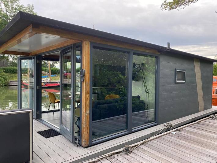 Bateau pour 4 personnes, avec vue sur le lac ainsi que vue et terrasse dans Monnickendam - 4