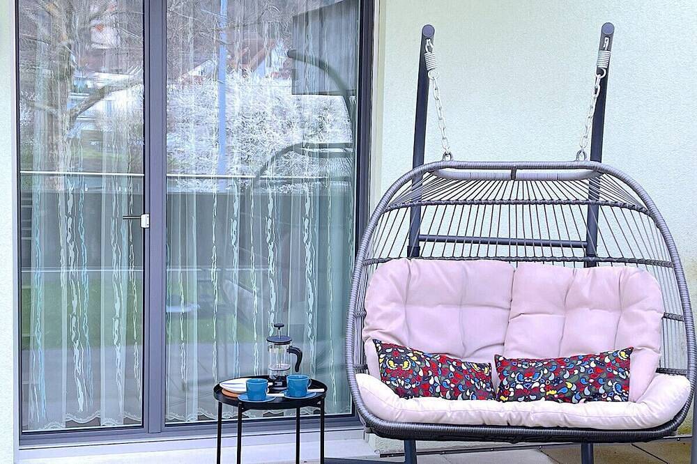 Entire apartment, Swisshut Modern 10min Interlaken West Station - Apart Markt in Interlaken, Lake Thun