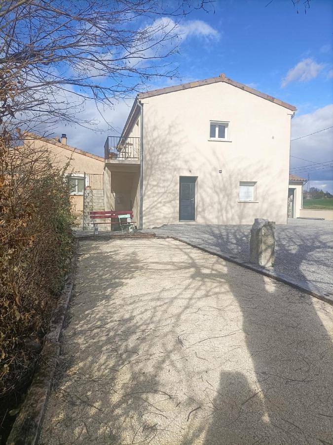 Gîte pour 4 personnes, avec bassin pour enfant et jardin à Saint-Lager-Bressac - 3