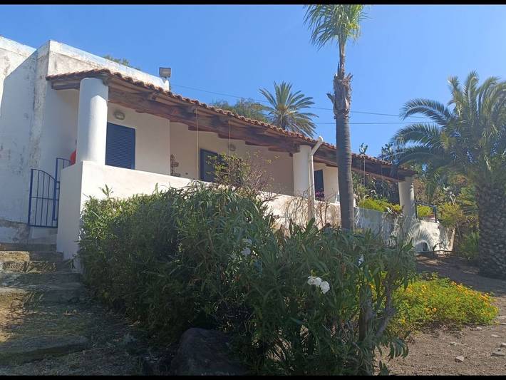 Ferienhaus für 6 Personen, mit Terrasse und Garten auf den Liparische Inseln - 3