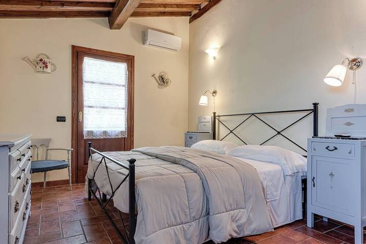 Piscina Privata -Agriturismo Fattoria La Pieve-Villa Fico  da Pisa in Calci, Pisa e dintorni