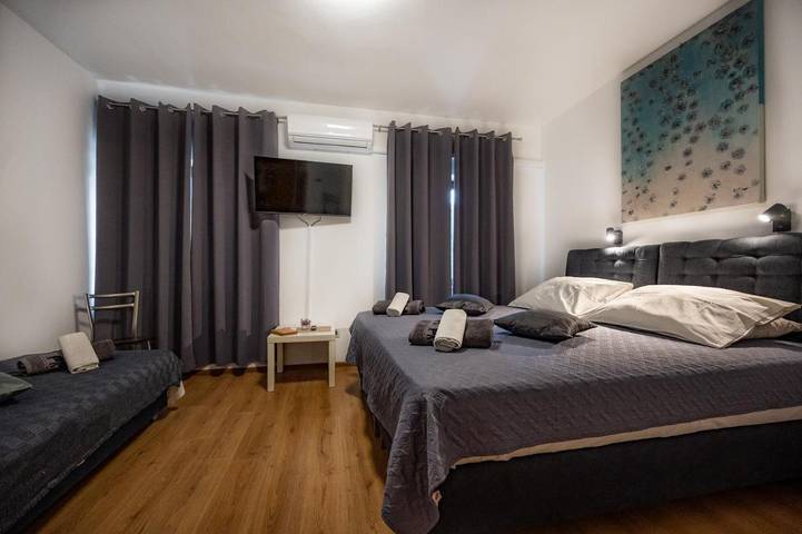 Chambre d’hôte pour 2 personnes, avec Terrasse ainsi que Jardin et Vue