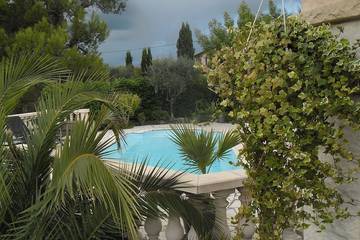 Villa pour 4 personnes, avec terrasse et jardin dans les Alpes maritimes
