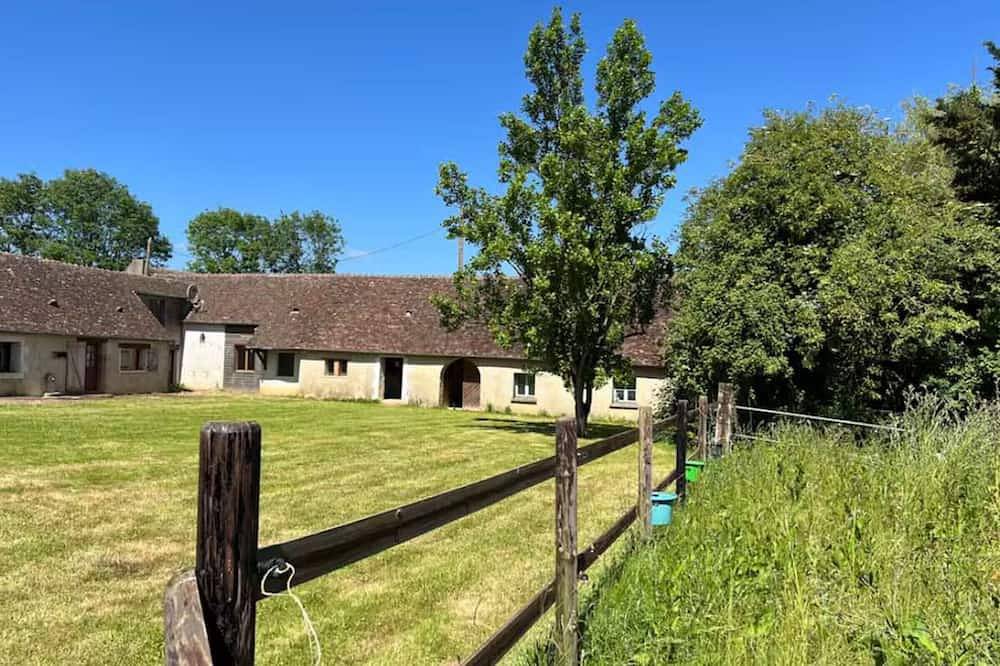 Gîte de charme calme au cœur du Perche, proche Le Mans in Courgains, Sarthe