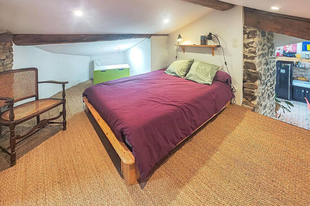 Stunning home in Cessenon sur Orb in Cessenon-sur-Orb, Béziers und Umgebung