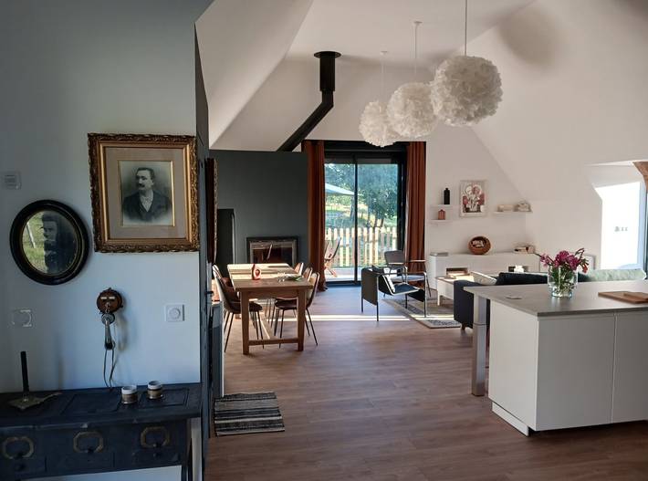 Gîte pour 6 personnes, avec piscine ainsi que balcon et jardin à Anglards-de-Salers - 3