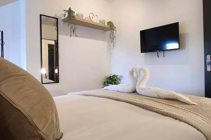 Apartamento entero, Principality Suites (3 beds) in Cardiff, Cardiff region