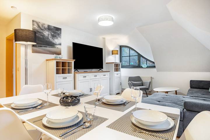 Entire apartment, Apartment '7 Sanddüne' with Lake View, Private Terrace and Wi-Fi in Seedorf (Sellin), Sellin