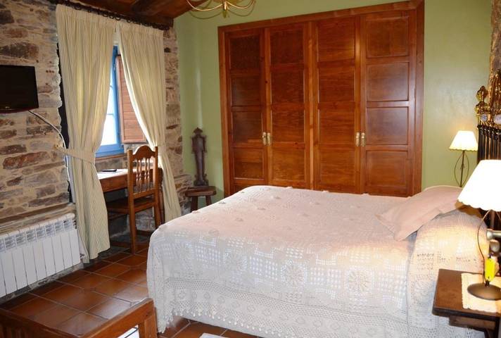 Casa rural con piscina para 2 personas, con jardín además de vistas y piscina en Provincia de La Coruña - 2