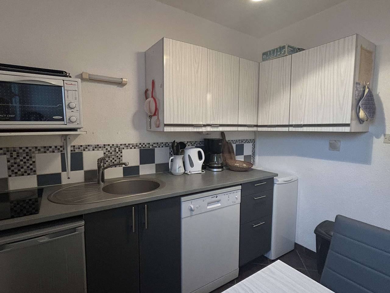 Entire apartment, Cozy 3-Room Apartment, 5 Beds, 300m from Beach in La Guérinière in La Guérinière, Noirmoutier