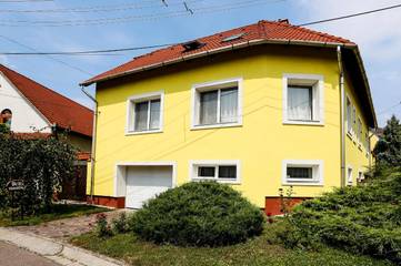 Cottage pour 2 personnes, avec terrasse et jardin à Eger