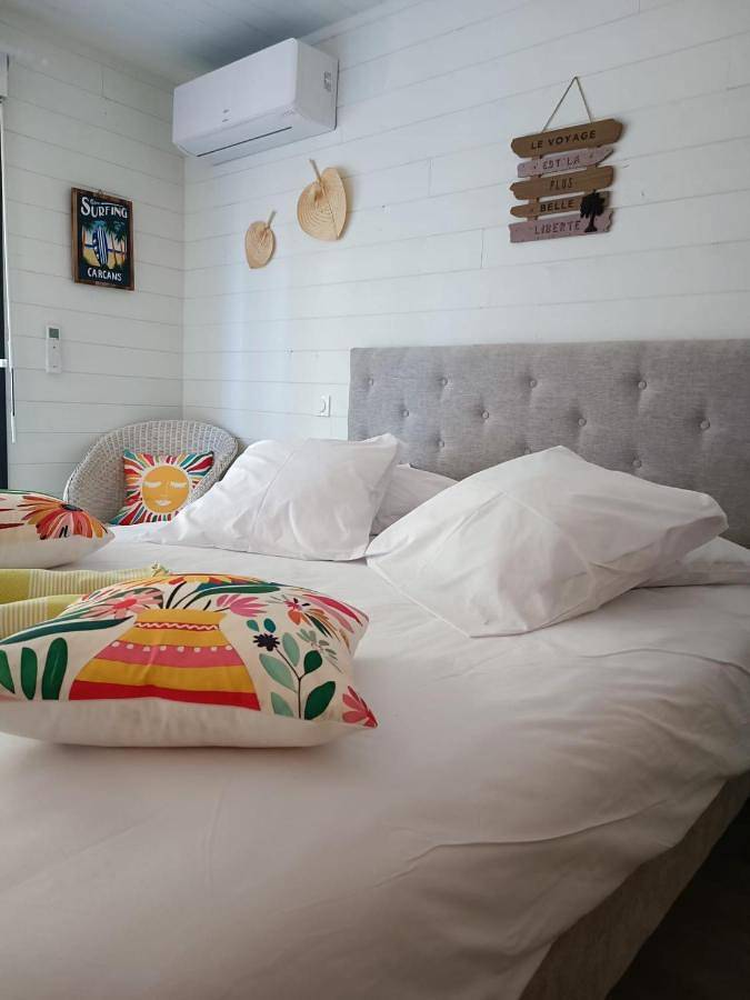 Small Double Room in Moulis-en-Médoc, Parc naturel régional du Médoc