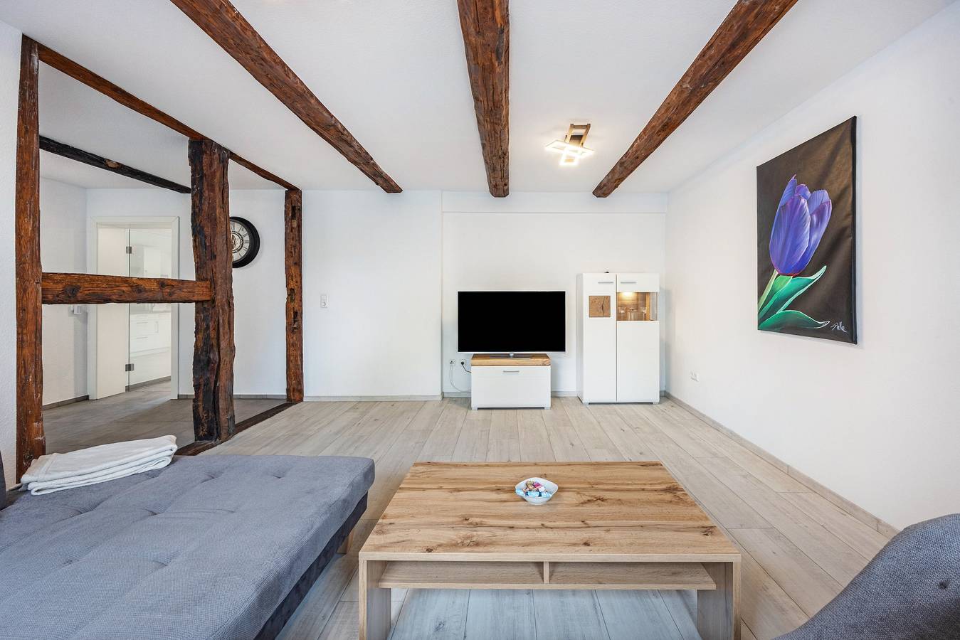 Ganze Wohnung, Ferienwohnung 1" mit privater Terrasse, privatem Garten und Wlan in Northeim, Harzvorland