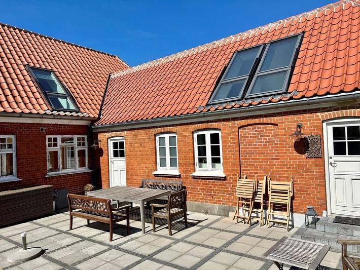 Ferieudlejning for 6 personer, med Balkon og Terrasse i Hulsig