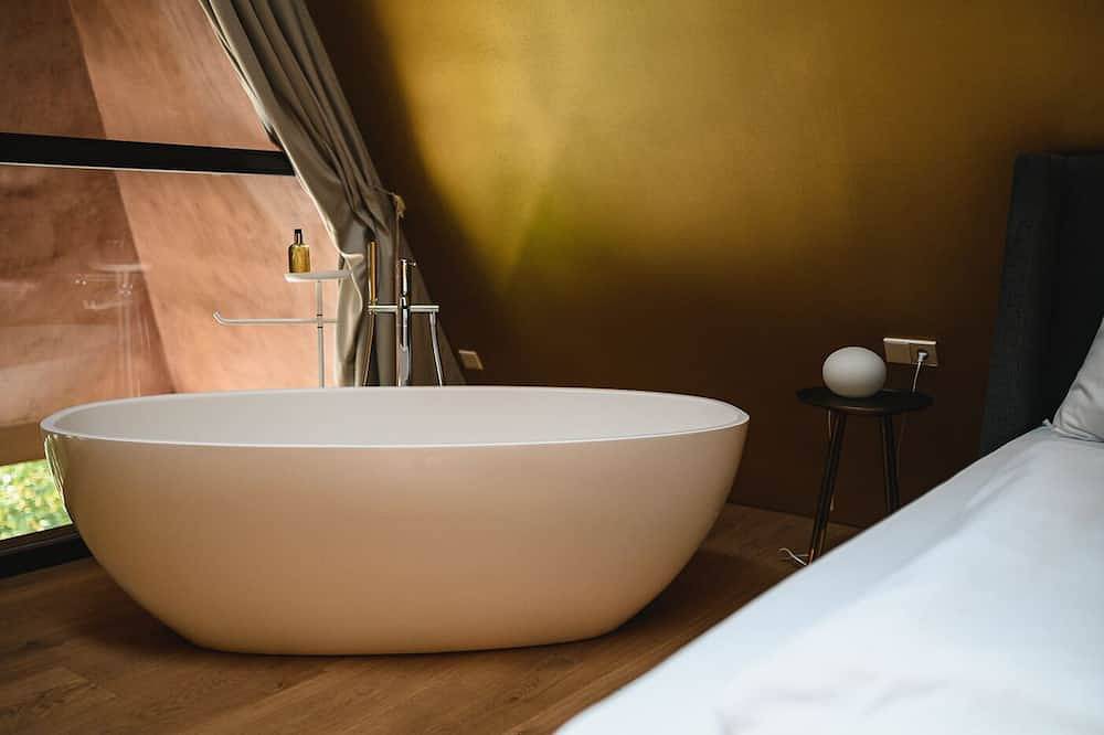 Villa Baronessina ***** Villa mit Pool, Whirlpool, Sauna und großem Privatgarten in Kalterer See, Kaltern an der Weinstraße