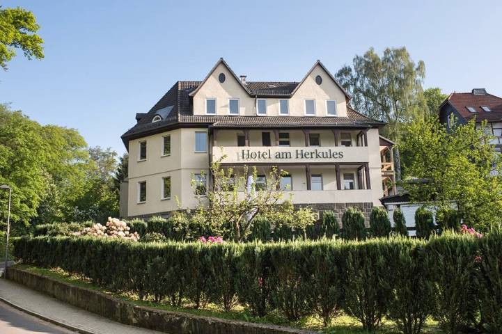 Hotel für 2 Personen, mit Terrasse und Sauna in Bergpark Wilhelmshöhe