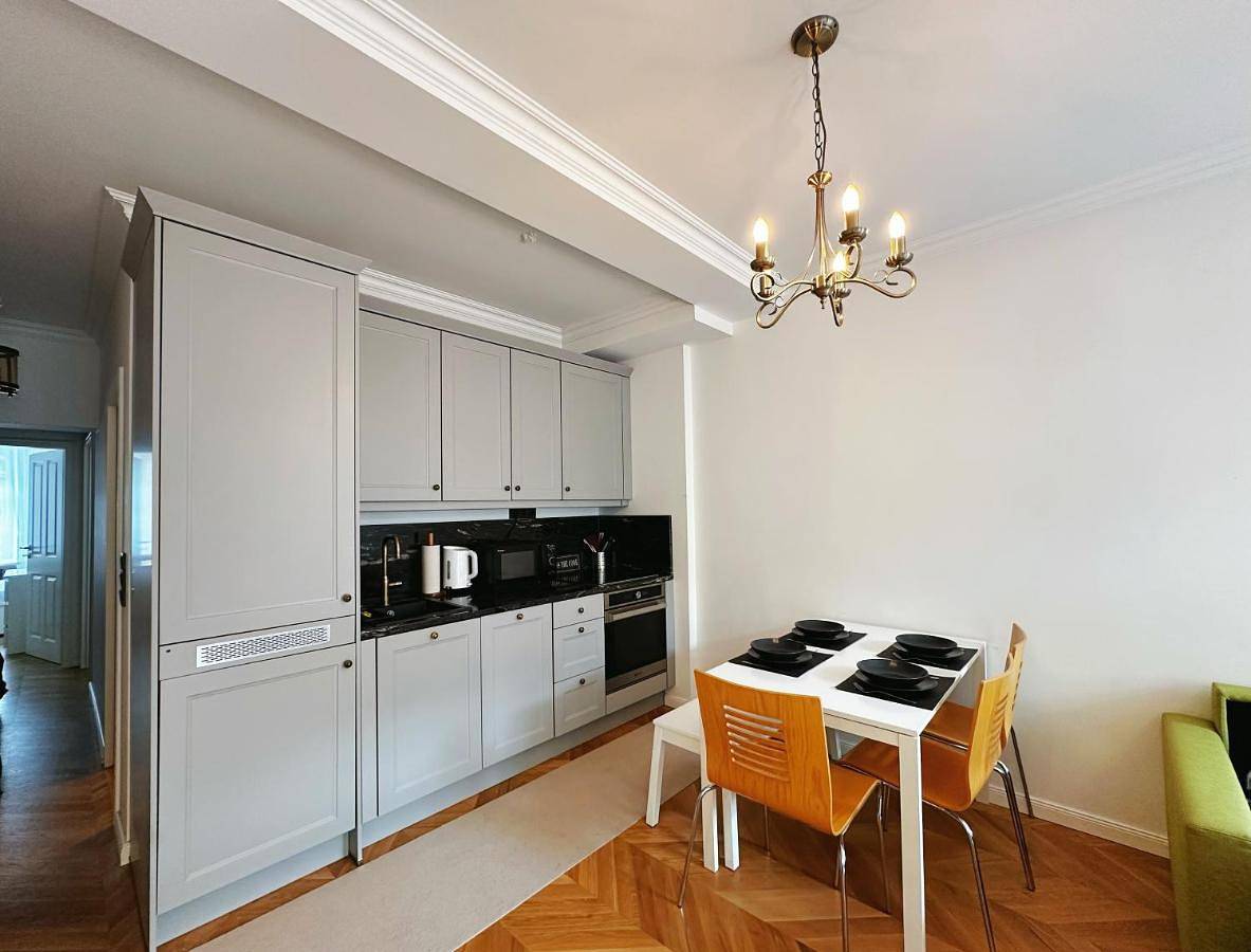 Two-Bedroom Superior Apartment in München Schwanthalerhöhe, München