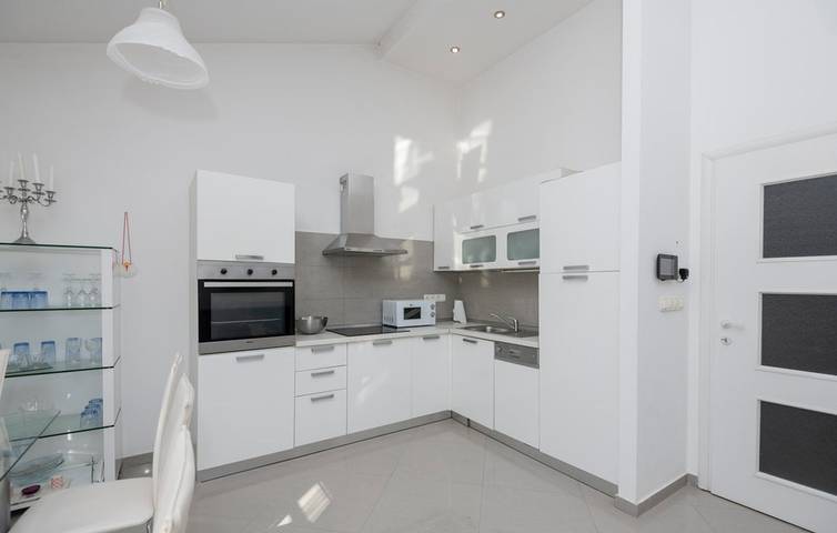 Ferienhaus für 10 Personen, mit Garten und Pool an der Makarska Riviera