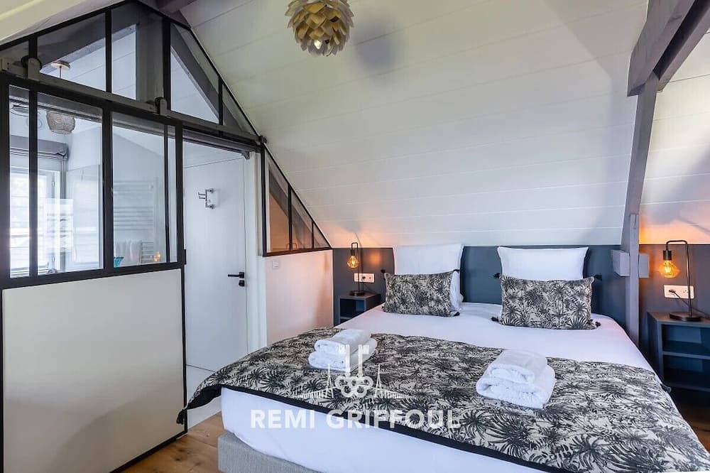 L'Atelier de La Maison Saint Léonard | joli jardin partagé centre honfleur in Honfleur, Région de Lisieux